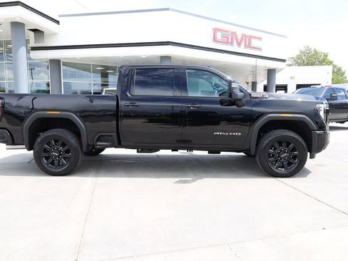 New 2026 GMC Sierra 2500 AT4 w/ Technology Package AWD/4WD image 7