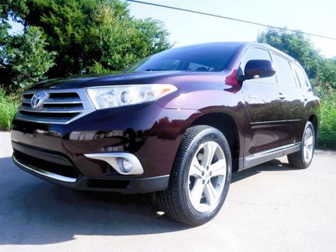 Used 2013 Toyota Highlander Limited image 9