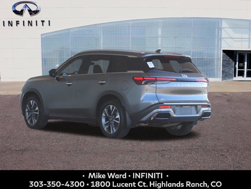 Used 2023 INFINITI QX60 Luxe w/ Performance Audio Package AWD/4WD image 3