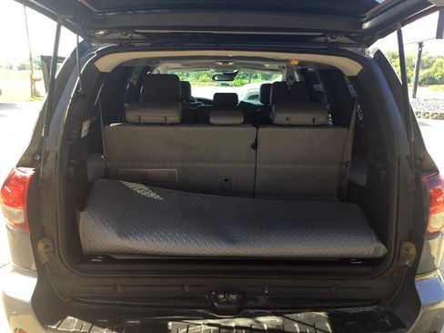 Used 2021 Toyota Sequoia Limited w/ Safety & Convenience Package AWD/4WD image 22