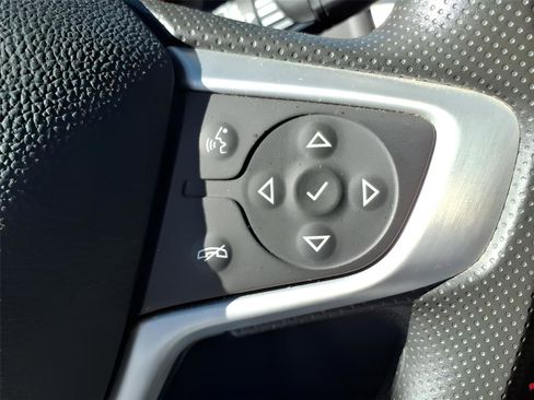 Used 2023 GMC Terrain SLE w/ Elevation Edition image 21