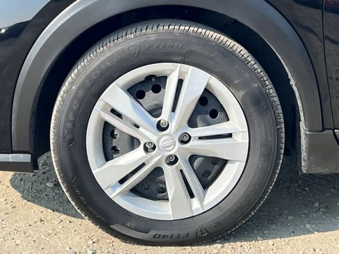 Used 2024 Nissan Kicks S image 35