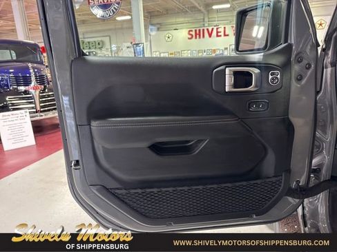 Used 2022 Jeep Wrangler Unlimited Rubicon 4xe w/ Cold Weather Group image 12