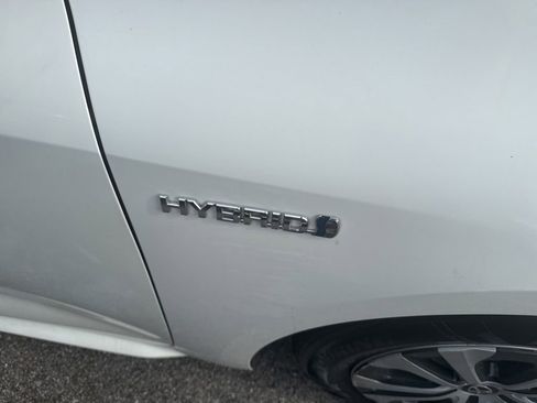 Used 2020 Toyota Corolla LE FWD image 4