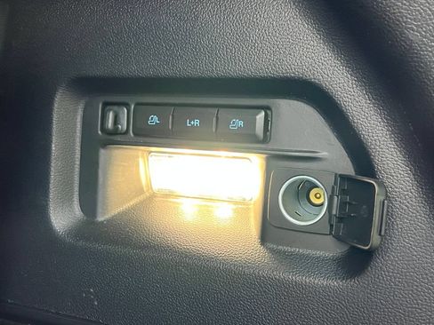 Used 2025 Ford Explorer Platinum w/ LUX Leather Package AWD/4WD image 23
