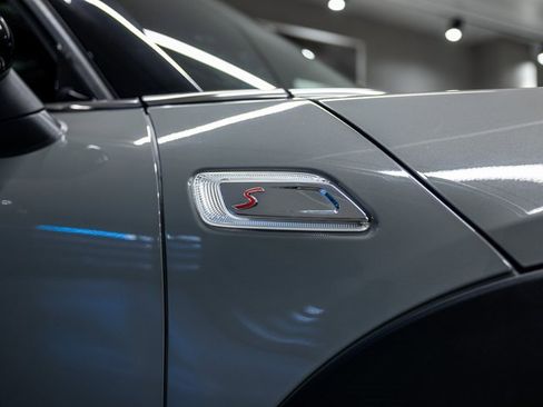 Used 2019 MINI Cooper Clubman S w/ Driver Assistance Package image 18