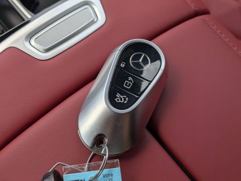 New 2026 Mercedes-Benz S 580 4MATIC Sedan image 31