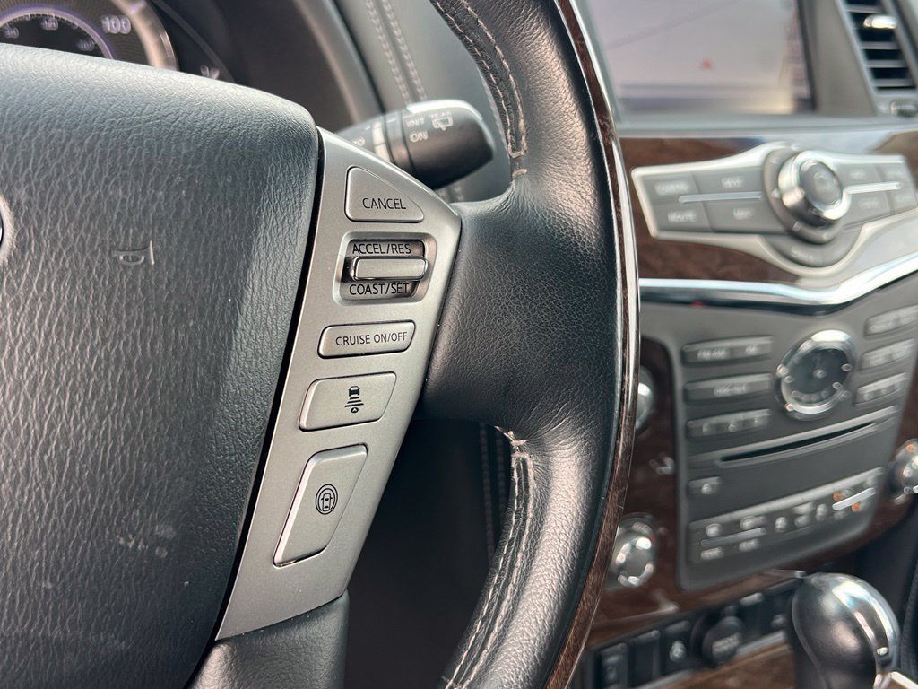 Used 2017 INFINITI QX80 4WD w/ Driver Assistance Package image 21