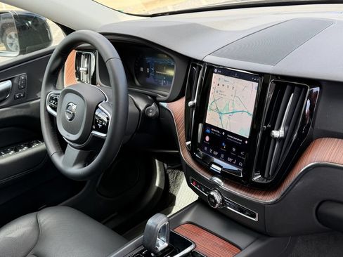 Certified 2023 Volvo XC60 B5 Plus w/ Climate Package AWD/4WD image 13