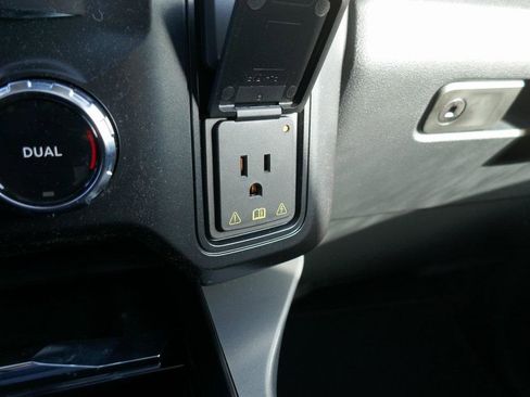 New 2026 Ford F250 Lariat w/ Black Appearance Package image 23