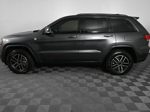 Used 2020 Jeep Grand Cherokee Trailhawk AWD/4WD image 3