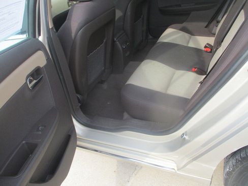 Used 2011 Chevrolet Malibu LT w/ Power Convenience Package FWD image 23