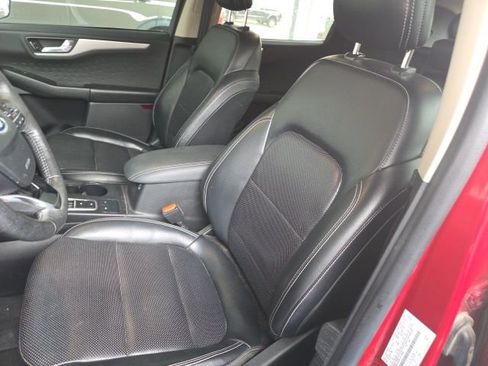 Used 2020 Ford Escape SEL image 11