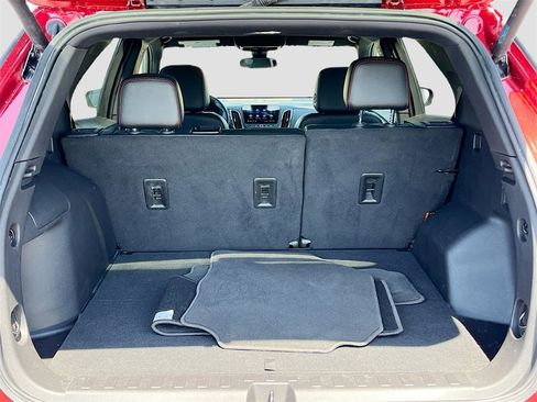 Used 2024 Chevrolet Equinox RS w/ RS Leather Package image 24