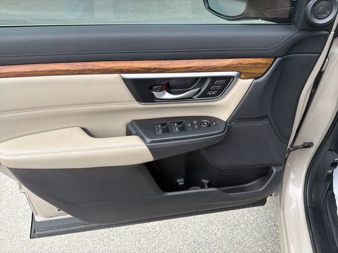 Used 2018 Honda CR-V EX-L image 9