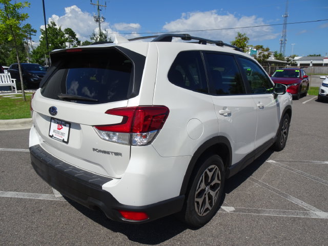 Used 2020 Subaru Forester Premium w/ Popular Package #1 AWD/4WD image 4