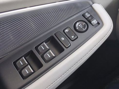 Certified 2026 Acura MDX w/ Technology Package image 14