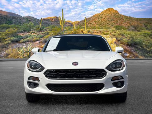 Used 2019 FIAT 124 Spider Lusso w/ Convenience Group RWD image 5