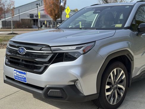 Used 2025 Subaru Forester Touring image 5