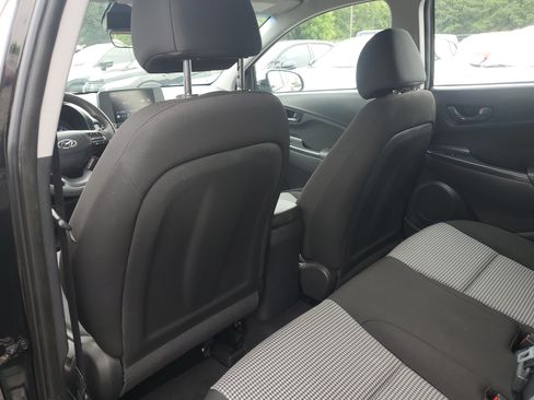 Used 2022 Hyundai Kona SE FWD image 11
