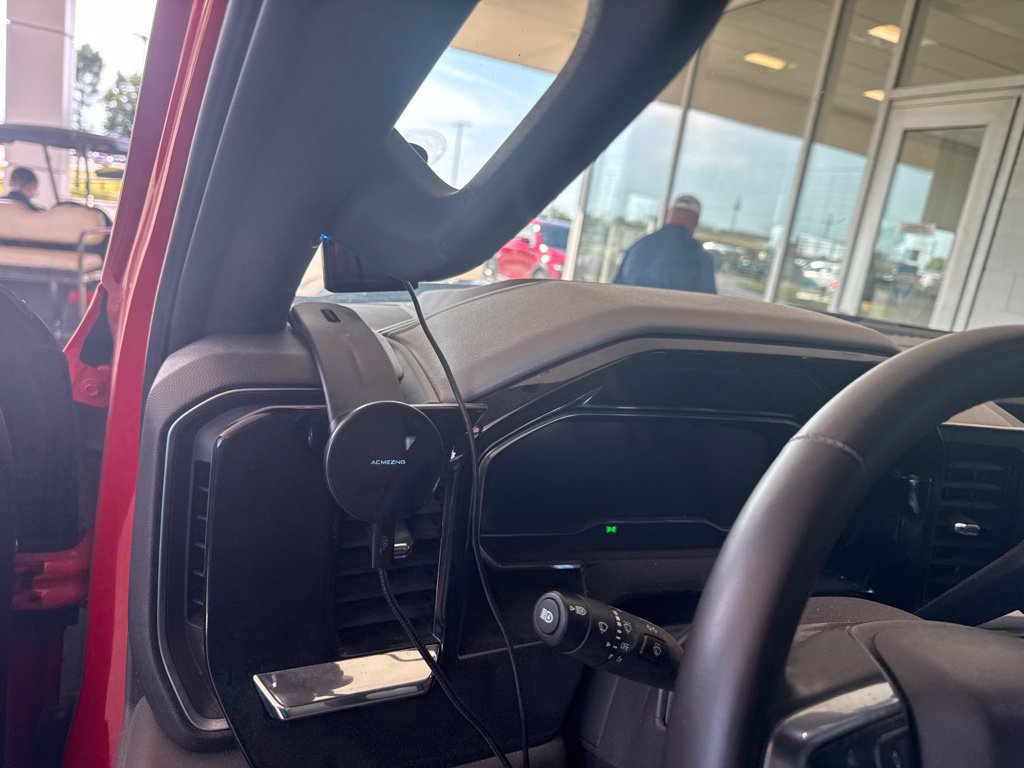 Used 2024 Chevrolet Silverado 1500 LT AWD/4WD image 14