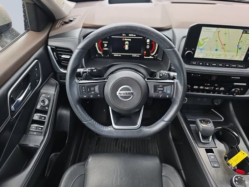 Used 2021 Nissan Rogue Platinum AWD/4WD image 13
