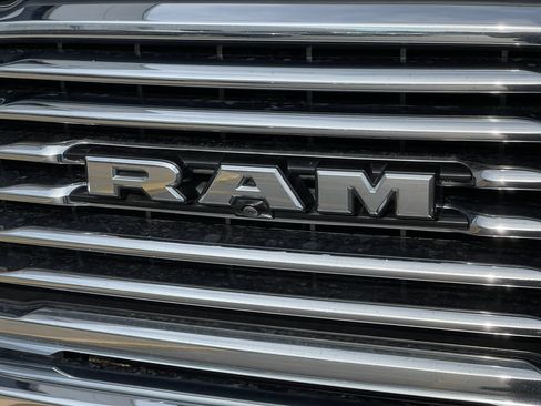Used 2019 RAM 2500 Limited AWD/4WD image 34