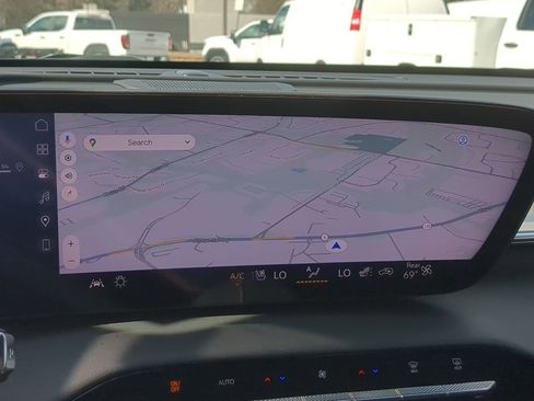 Used 2025 Buick Enclave Avenir w/ Super Cruise Package image 14