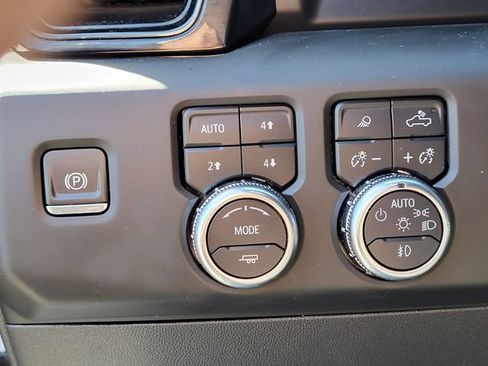 Used 2024 GMC Sierra 1500 AT4X AWD/4WD image 13