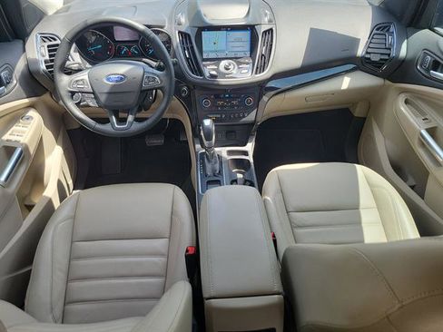 Used 2019 Ford Escape Titanium image 34