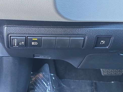 Used 2024 Toyota Corolla LE image 30