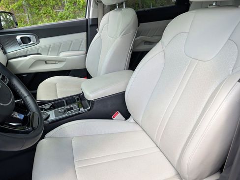 Used 2023 Kia Sorento SX Prestige AWD/4WD image 21