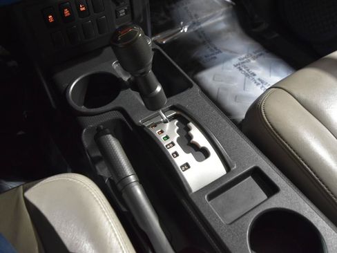 Used 2012 Toyota FJ Cruiser 4WD w/ Convenience Pkg image 27