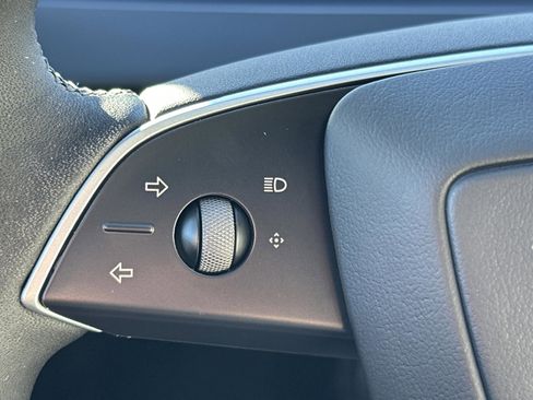 Used 2025 Tesla Model 3 Long Range image 16