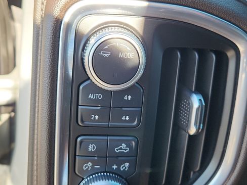 Used 2021 GMC Sierra 2500 SLT w/ SLT Premium Package AWD/4WD image 25