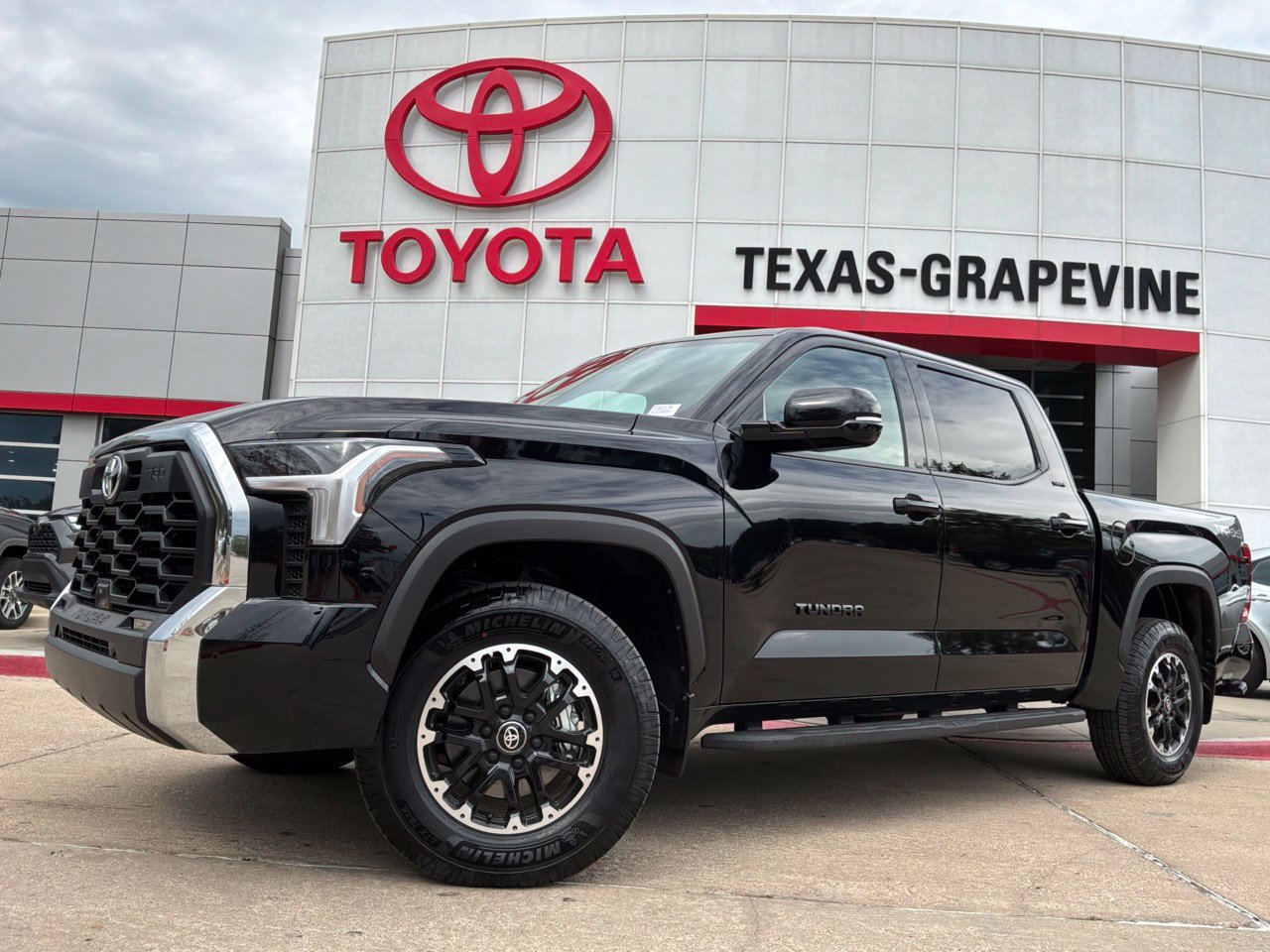Used 2026 Toyota Tundra SR5 w/ TRD Off-Road Package AWD/4WD image 2