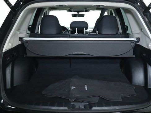 Certified 2024 Subaru Forester Premium AWD/4WD image 33