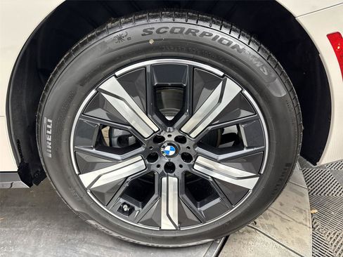 New 2026 BMW iX xDrive45 image 27