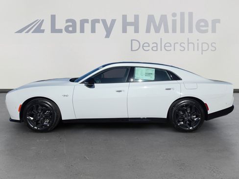 New 2026 Dodge Charger R/T AWD/4WD image 2
