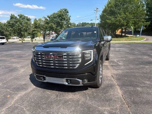 Used 2023 GMC Sierra 1500 Denali w/ Denali Reserve Package AWD/4WD image 2