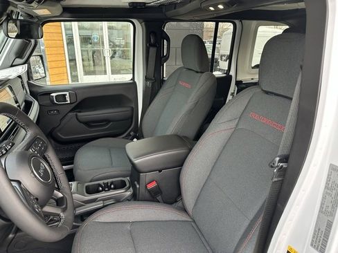 New 2026 Jeep Wrangler Unlimited Rubicon image 25