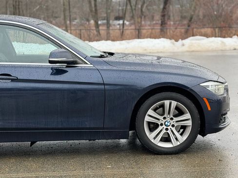 Used 2017 BMW 330i xDrive Sedan image 9