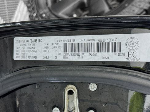 Used 2018 RAM 1500 SLT image 66