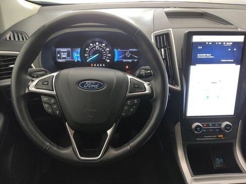 Used 2024 Ford Edge SEL image 22