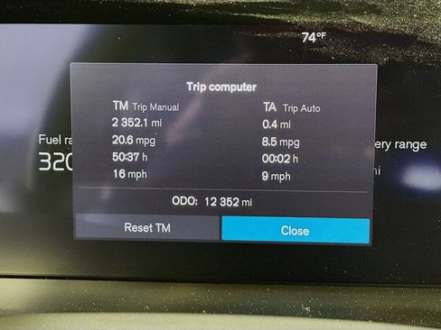 Certified 2024 Volvo XC90 T8 Ultimate w/ Protection Package Premier AWD/4WD image 12