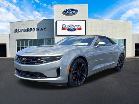 Used 2023 Chevrolet Camaro LT w/ Technology Package image 2