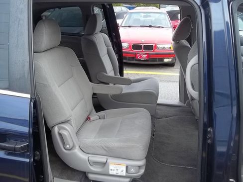 Used 2014 Honda Odyssey LX image 12