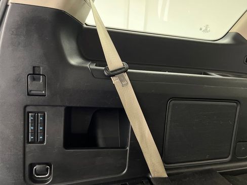 Used 2024 Ford Expedition Limited image 42