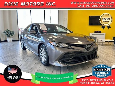 Used 2019 Toyota Camry L image 1