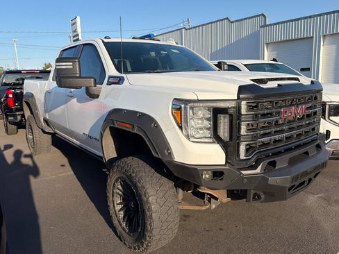 Used 2020 GMC Sierra 2500 AT4 w/ AT4 Premium Package AWD/4WD image 2